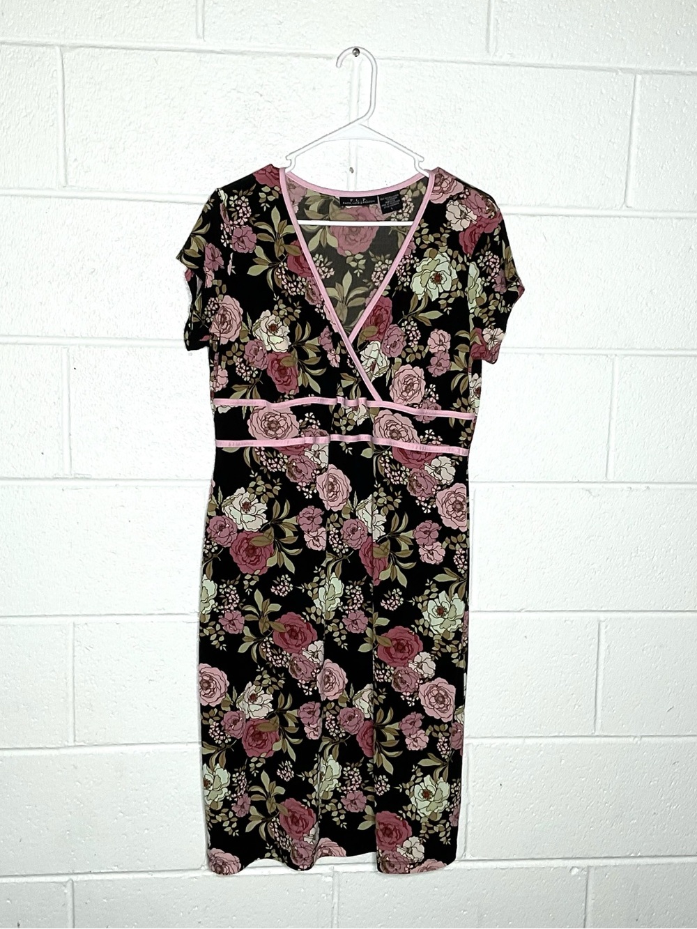 < Vintage Y2K F.L.P. Pink Floral Pattern Midi Dress Size Large >